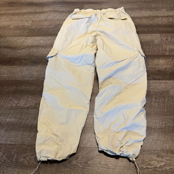 Wilo Cream Parachute Windbreaker Active Cargo Jogger Pants - Picture 5 of 6